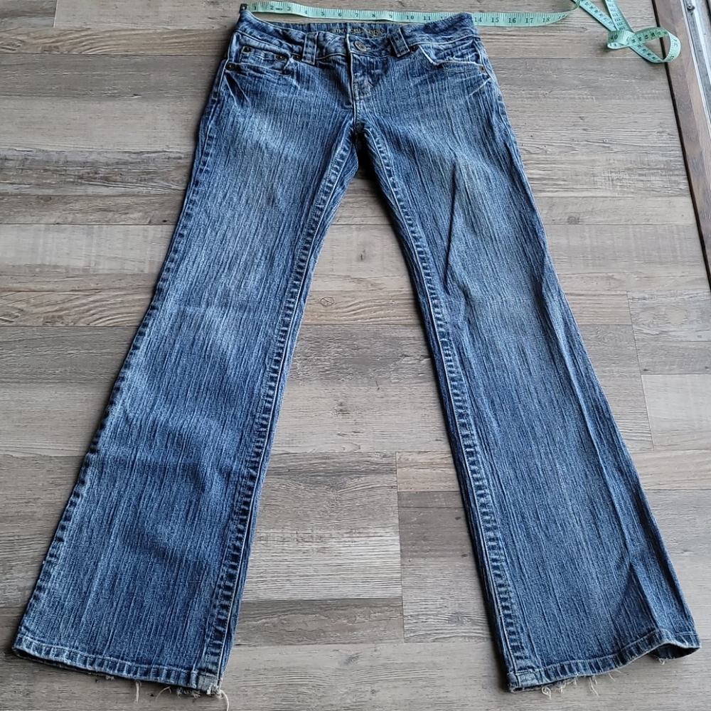 AE boyfriend jeans size 2